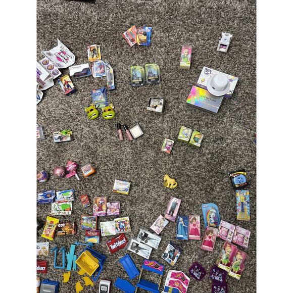 Lot Of Zuru Mini Brands Disney Animator Pantry Star Wars Turtles Grocery Display - Picture 3 of 16